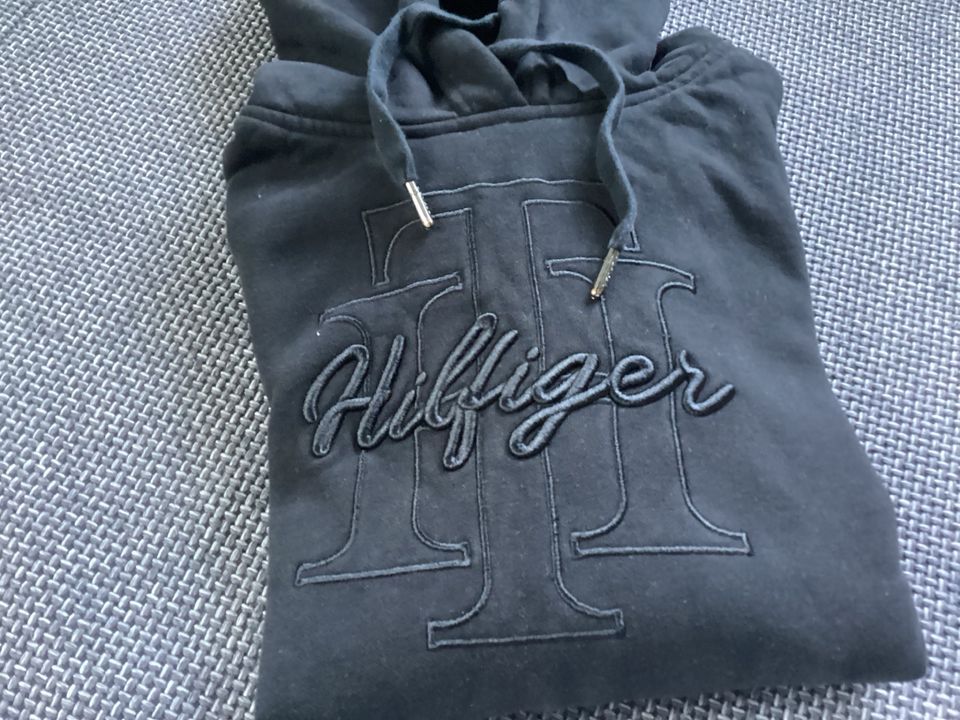 Hoodie v.Tommy Hilfiger Gr.S Schwarz neuwertig in Osnabrück