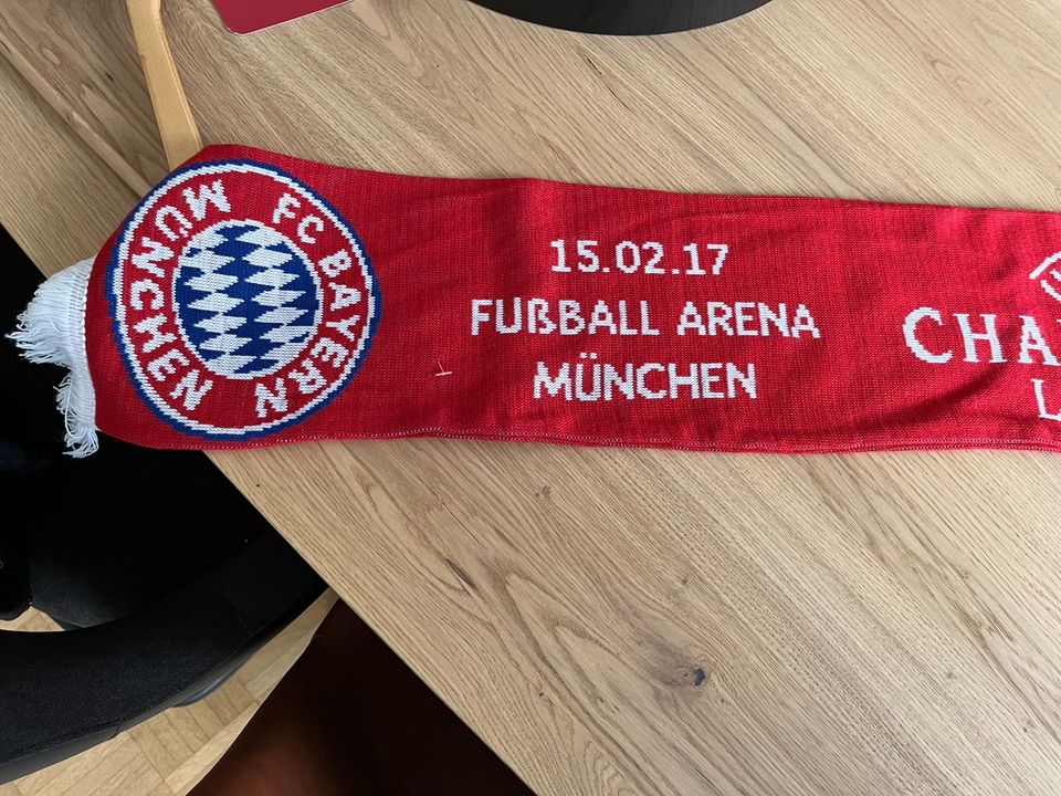 Fc Bayern München Schals Neu/gebraucht in Iserlohn