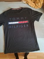 Tommy Hilfiger T-shirt Gr XL Niedersachsen - Salzhausen Vorschau