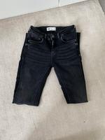 Zara The Skinny schwarz Jeans Gr. XS neuwertig Niedersachsen - Emmerthal Vorschau