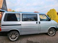 VW T4 Bus 2.5 TDI 102ps Bulli sehr guter Zustand AHK Drehkonsolen Schleswig-Holstein - Rendsburg Vorschau