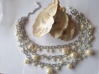 Neuwertig! Collier Halskette Kette Perlenkette in silberne Farbe Bielefeld - Sennestadt Vorschau