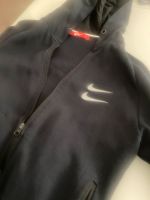 Nike jungen Jacke Größe S München - Sendling Vorschau