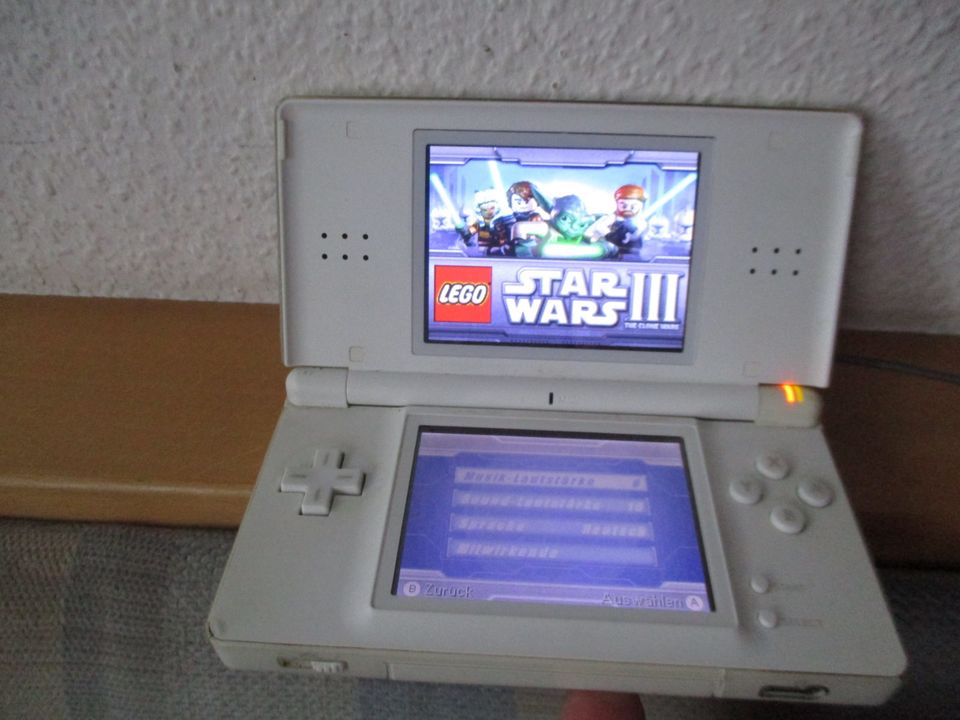 Nintendo DS lite Konsole beige mit Kabel in Adelsdorf