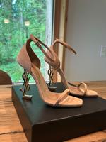 Saint Lauret High Heels 37 NEU Cremefarben München - Altstadt-Lehel Vorschau