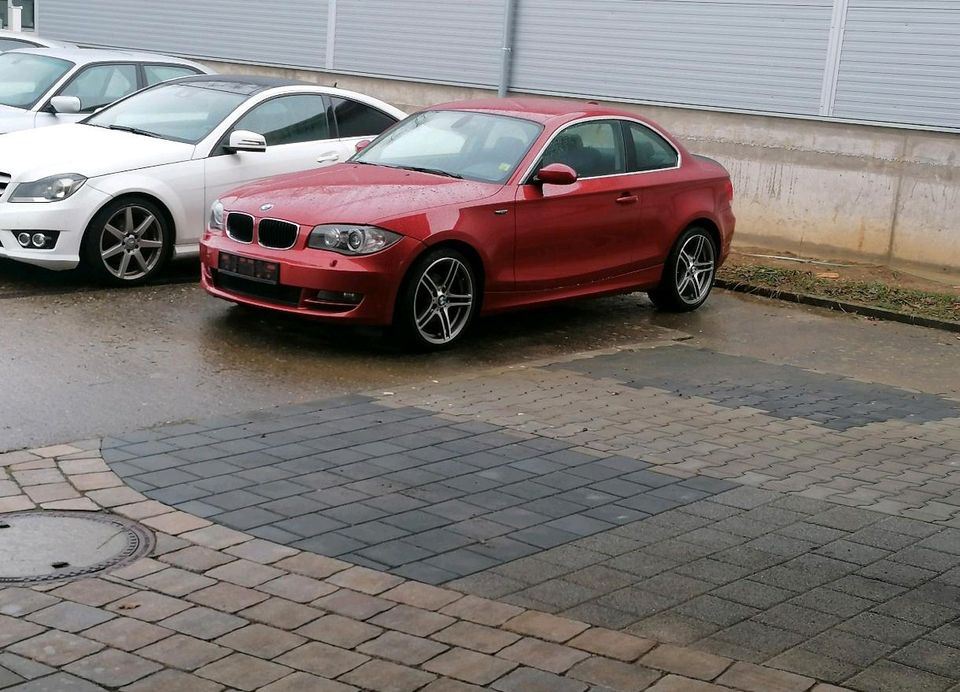 BMW  1er/ 125i 6 Zylinder in Balingen