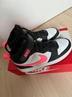 Nike Court Borough MID 2 GS Sneaker schwarz Pink 38,5 UK 5.5 Hessen - Greifenstein Vorschau