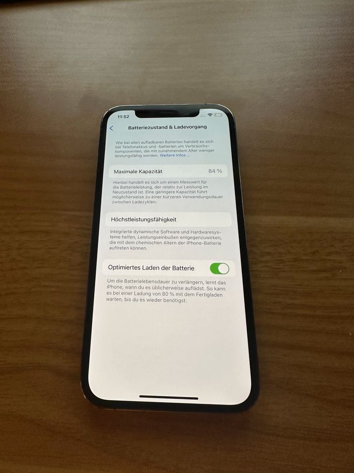 iPhone 12 Pro 256 GB Schwarz - Rückseite kaputt in Feuchtwangen
