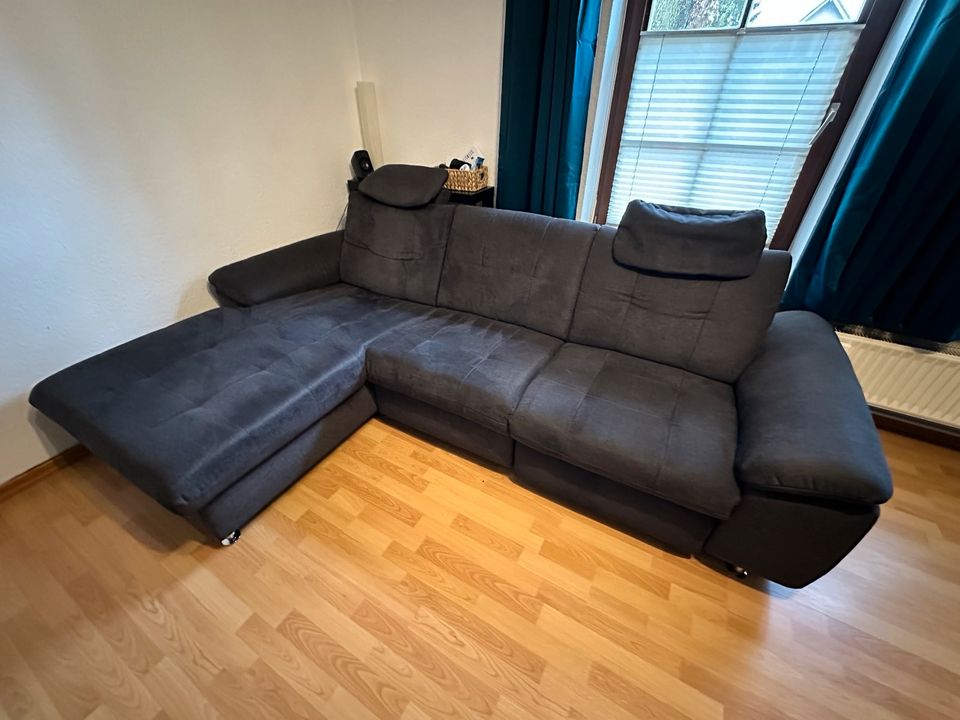 Sofa elektrisch ausfahrbar in Hannover