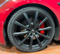 Tesla 3 Highland 18 Zoll Winter Kompletträder 235/45R18 schwarz Nordrhein-Westfalen - Neuss Vorschau