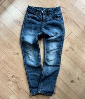 Jeans mit schmalem Bund - 2x vorhanden Hessen - Niedenstein Vorschau