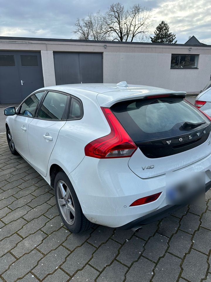 Volvo V40 D3 in Singen