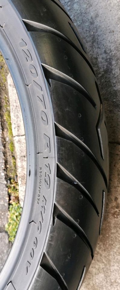 1 Motorradreifen Pirelli 120 70 R19 60V Top❗ in Krefeld