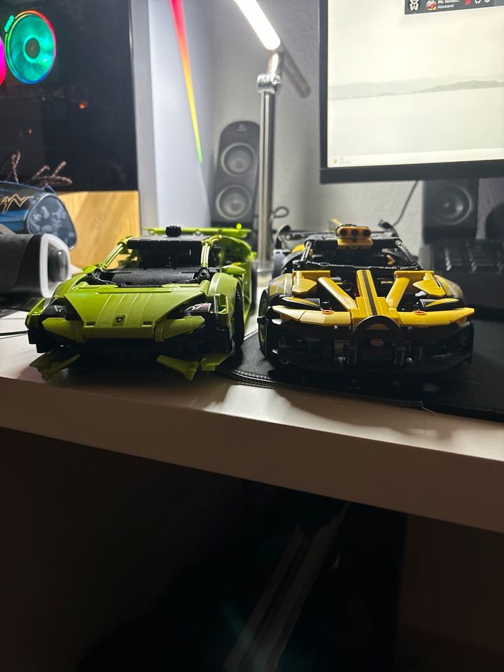 Lego Lamborghini + Lego Bugatti mit Original Verpackung in Augsburg