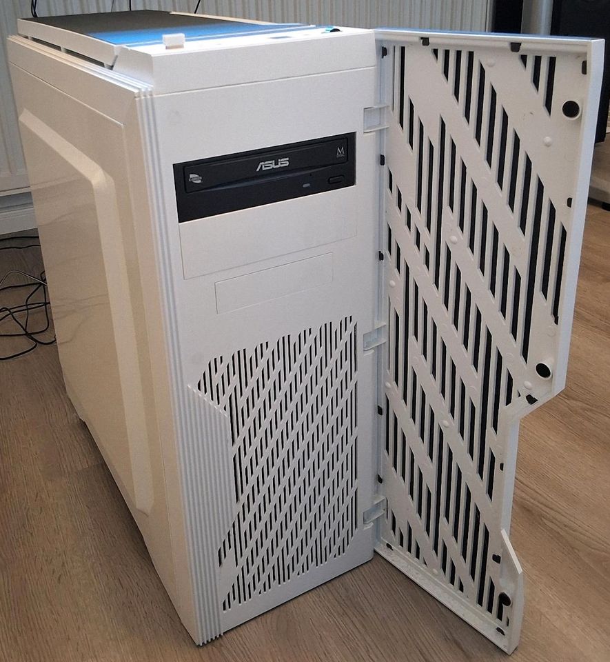 CSL Gaming PC 1TB + 27 Zoll Monitor, Tastatur, Maus, Lautsprecher in Rosengarten