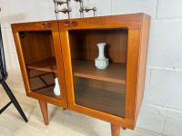 Vintage Teak Vitrine Kommode Sideboard BRAMIN DANISH 60er 70er Niedersachsen - Delmenhorst Vorschau