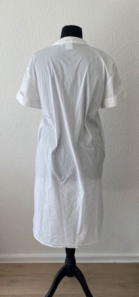 Emily van den Bergh | Kleid | Bluse | Hemd I Longshirt in Hannover