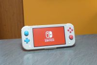 Nintendo Switch Lite Konsole - Pokemon Zacian & Zamazenta Edition Pankow - Prenzlauer Berg Vorschau