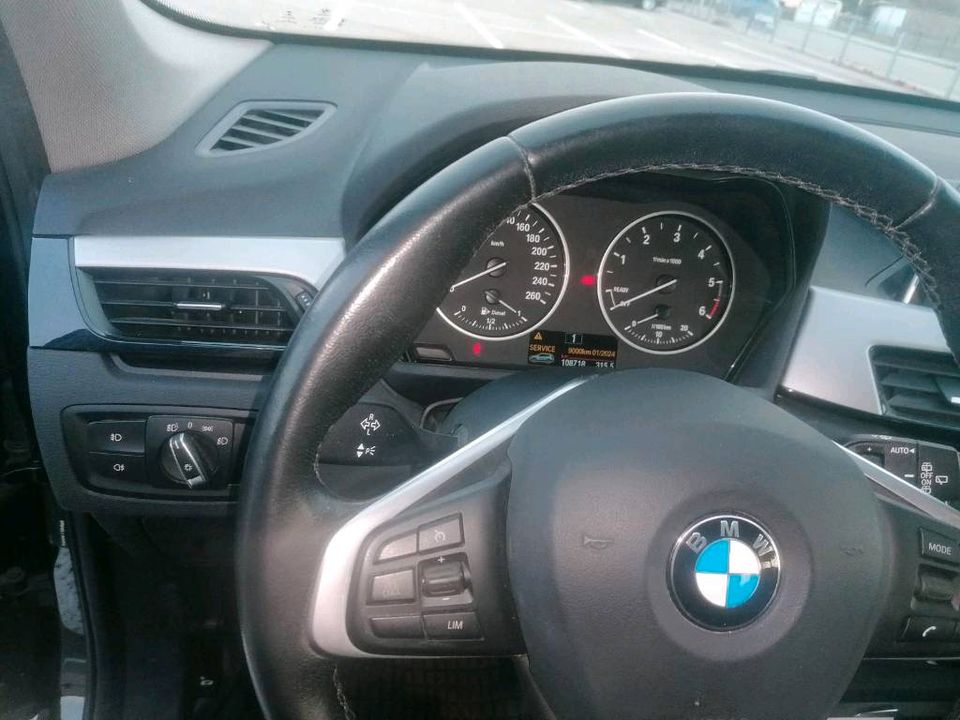 BMW X1 sDrive18d in Teising