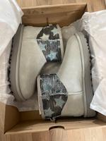 UGG CLASSIC MINI SEQUIN STARS - Stiefeletten - silberfarben Gr.36 Dortmund - Hörde Vorschau