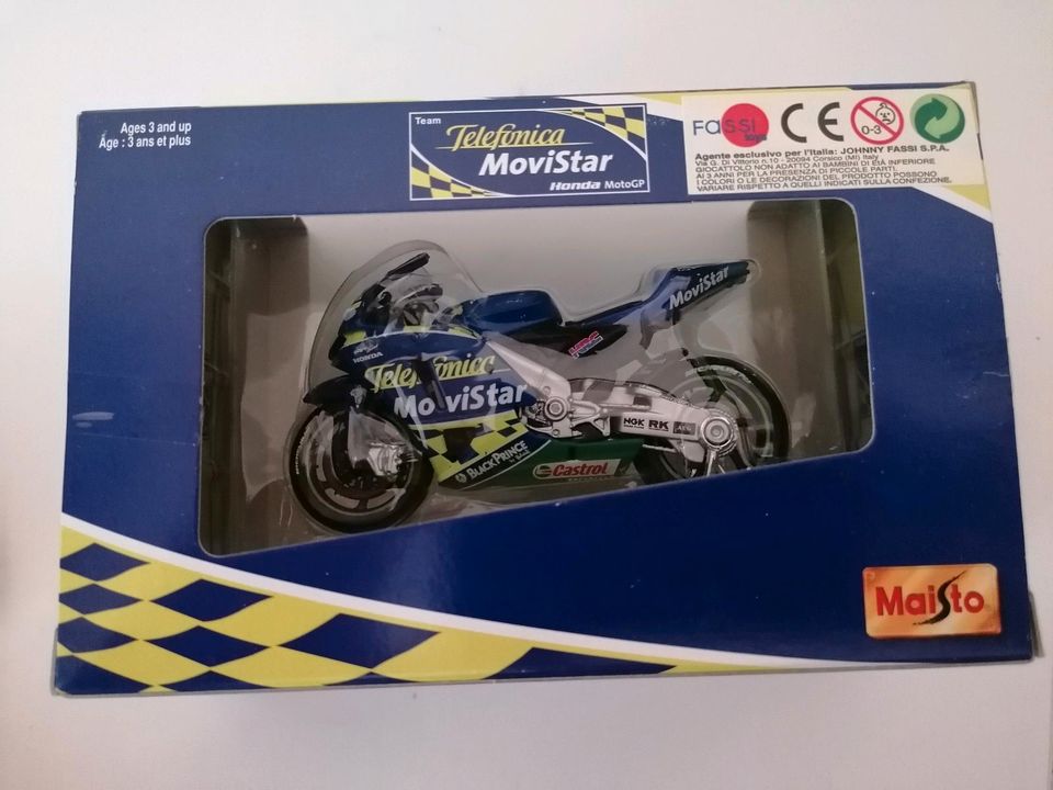 HONDA RC 211 V  1:18 TEAM Telefonica Sete Gibernau in Weiterstadt