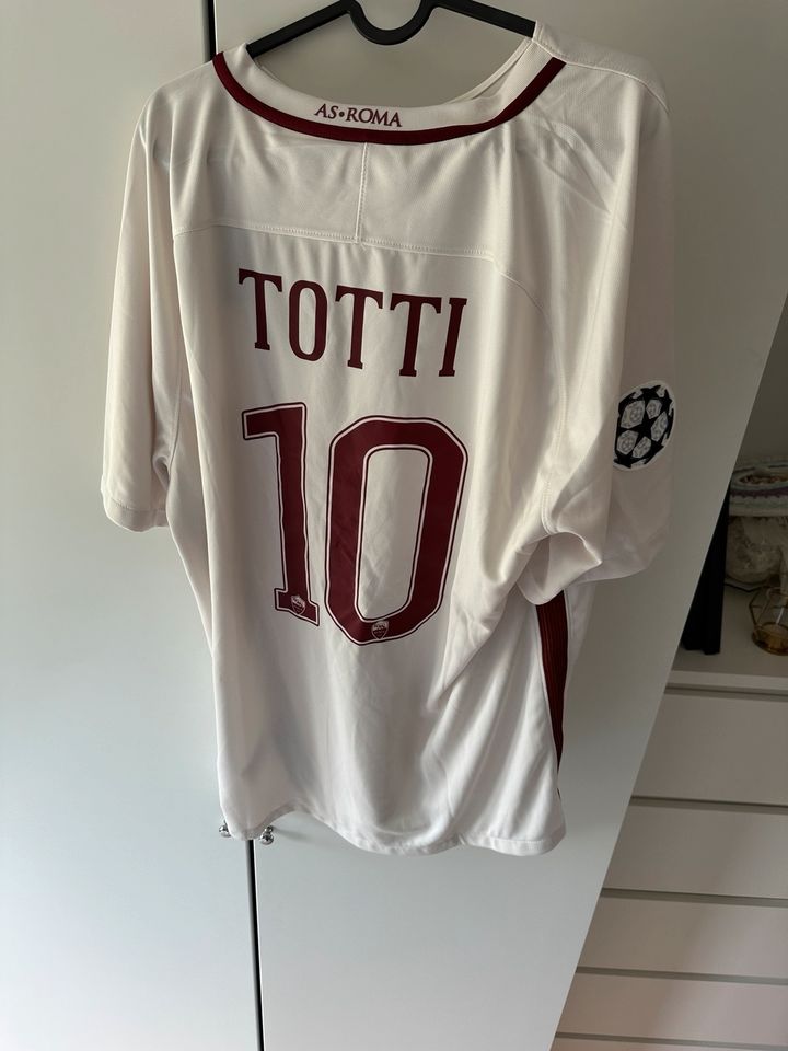 AS Rom Nike Trikot Totti Größe XXL in Leonberg