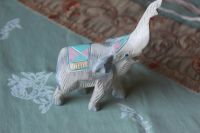 Skulptur Elefant künstlerisch bunt, wie geschnitzt? pastell-Töne Nordrhein-Westfalen - Windeck Vorschau