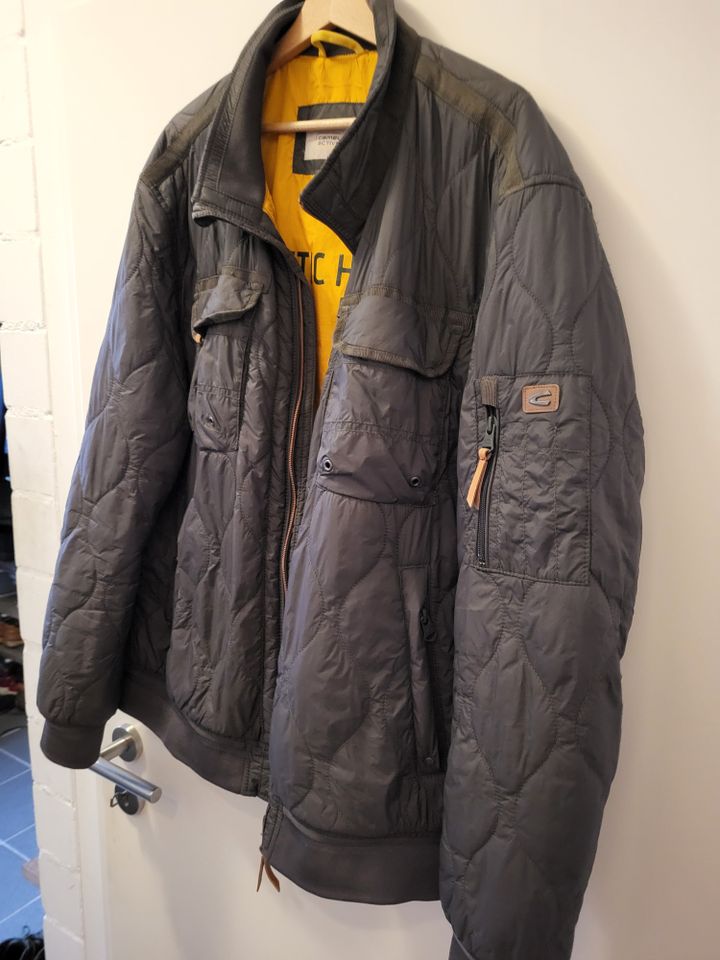 Camel Active Blouson/Jacke Größe 56 oliv-grün in Salzhausen