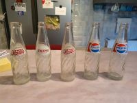 Ältere Pepsi Flaschen mit Gravur. Schleswig-Holstein - Handewitt Vorschau