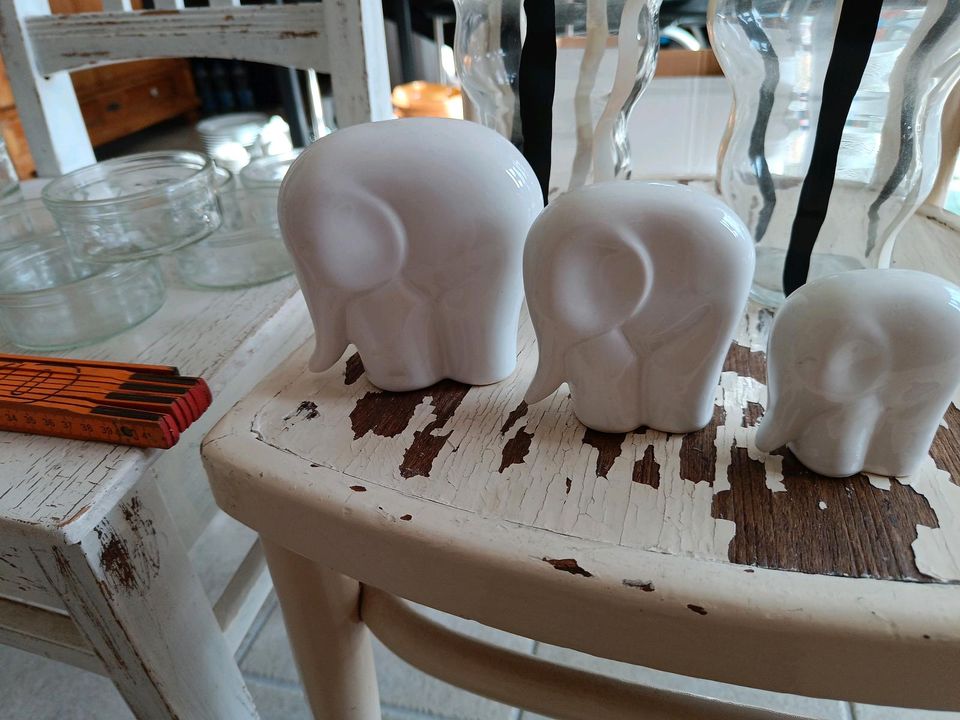 Deko Elefanten Elefant Porzellan Keramik in Bloh