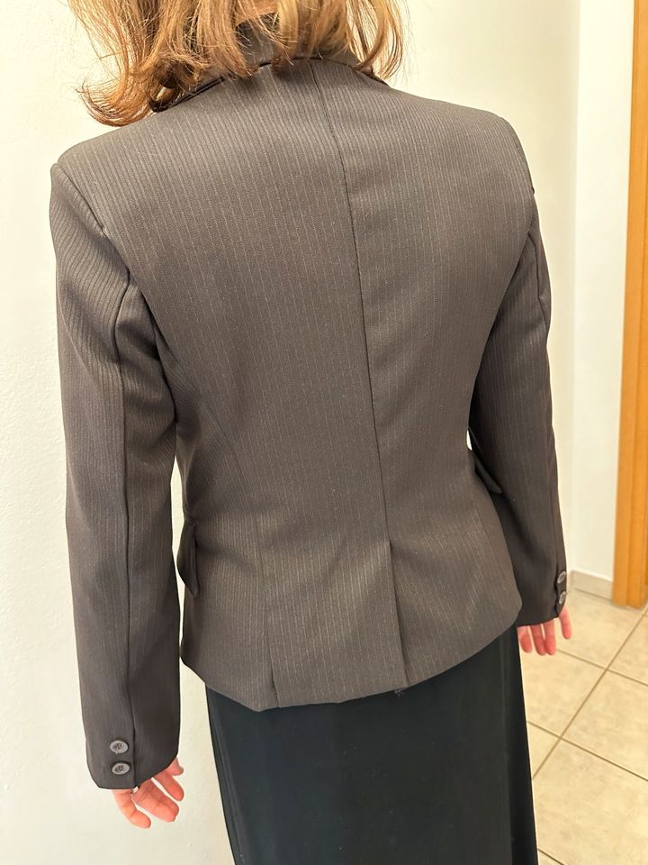 Damen Hosenanzug Blazer Sakko und Hose Gr M in Aschheim