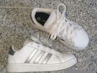 Adidas Schuhe Gr. 31 Baden-Württemberg - Ehingen (Donau) Vorschau