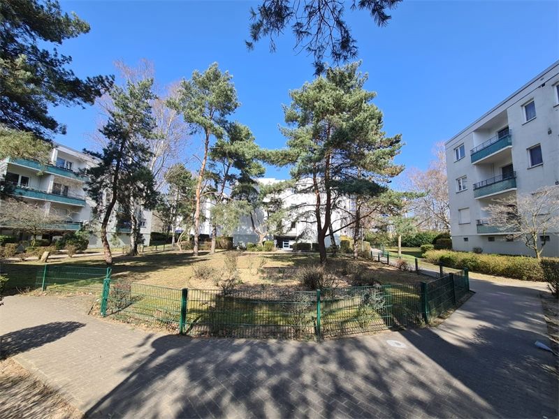 Westseite-Sonnen-Balkon-Schöne-Straße-Wohnung in Berlin-Reinickendorf in Berlin