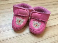 Rosa Baby Schuhe mit Teddy Kr. Dachau - Bergkirchen Vorschau