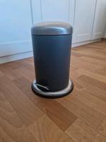 IKEA MJÖSA Mülleimer Treteimer 12l  grau Badezimmer mit Gummi Berlin - Hohenschönhausen Vorschau