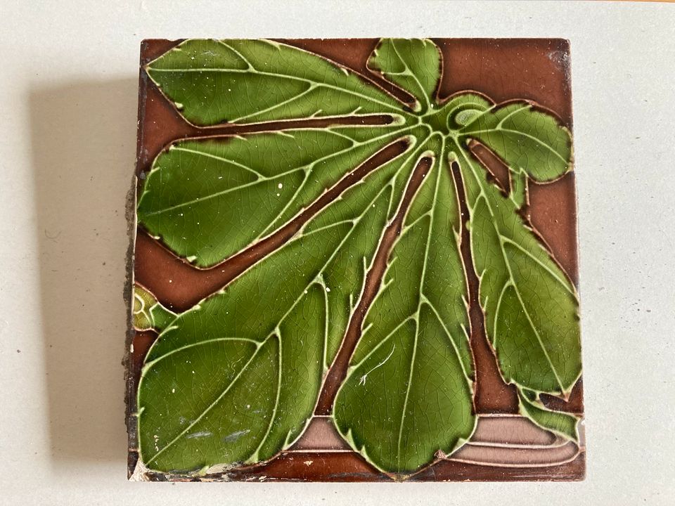 Jugendstil antik 1900 Fliese Bendorf 15x15 Kastanienblatt floral in Nieder-Olm