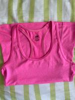 2x H&M Sporttops Berlin - Westend Vorschau