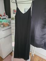 Kleid von Amisu Neu ohne etikett Bremen - Walle Vorschau