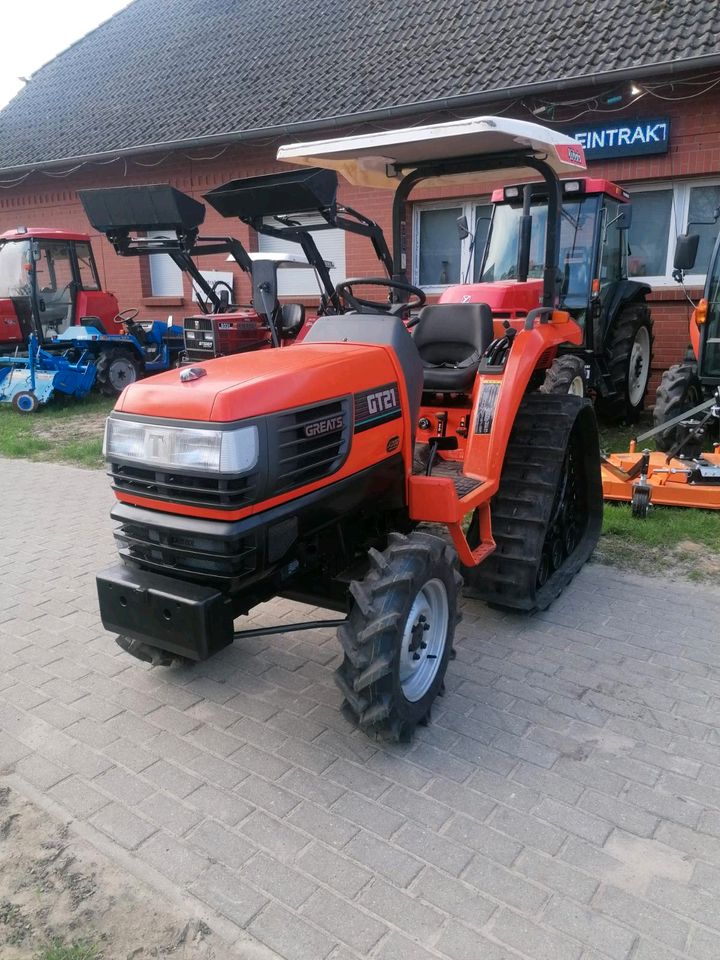 Kubota GT21 mit Ketten Kleintraktor Kettentraktor Gummiketten in Rossow