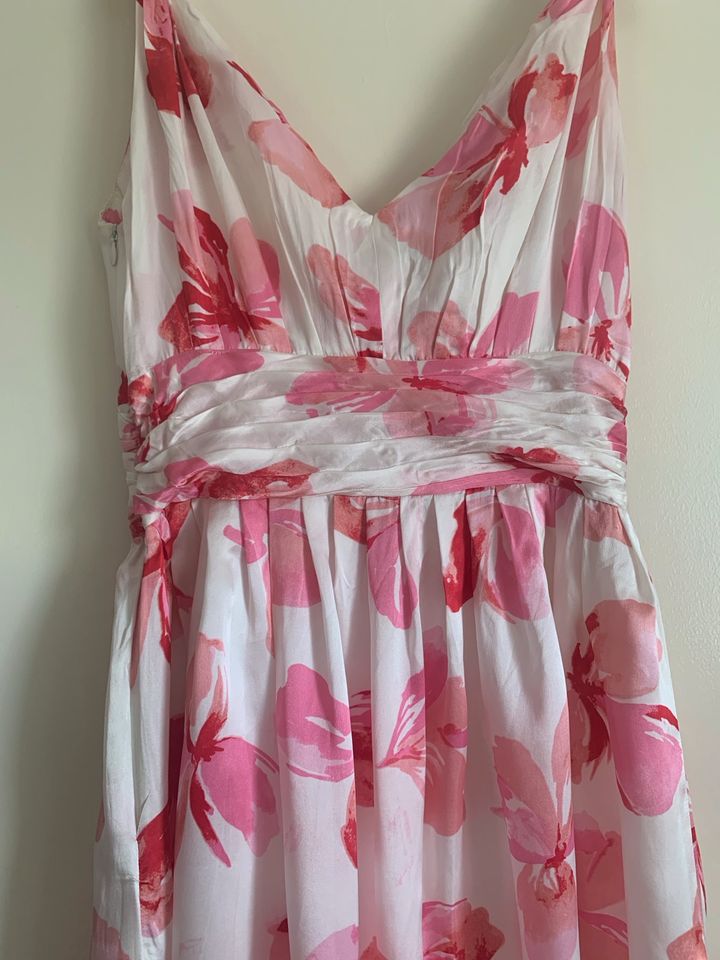 Wunderschönes Seidenkleid 34/36 von Sintesis Mallorca weiß pink in Stolberg (Rhld)