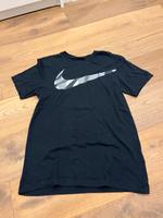 T-Shirt Nike Dri Fit S Sportshirt Schleswig-Holstein - Reinbek Vorschau