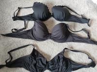 Lascana Bikini-Tops Mixkini Gr. 42 C schwarz 3 Stk wneu Hessen - Dillenburg Vorschau