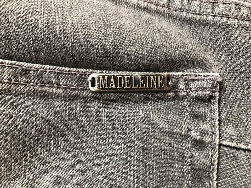 Madeleine Jeans Skinny Grau Stretch Gr.36 Top Zustand in Fürth