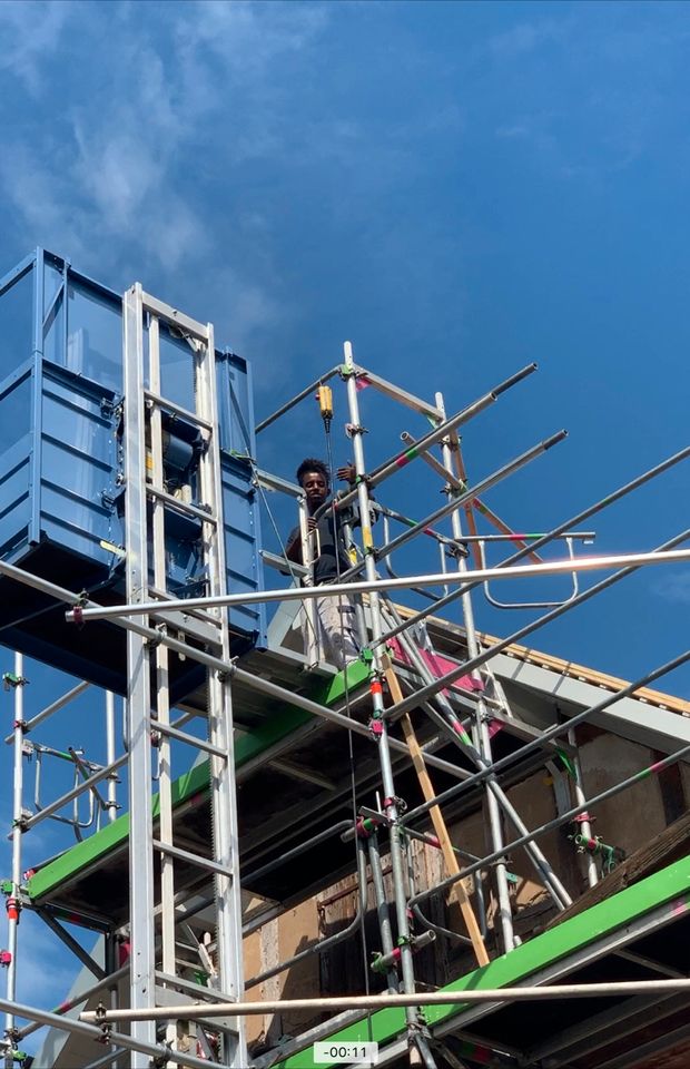 Gerüstaufzug Senkrechtlift Materialaufzug Lastenaufzug GEDA in Hirzenhain