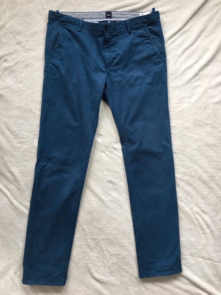 Herrenhose „Hugo Boss“ Größe 50 in Munster