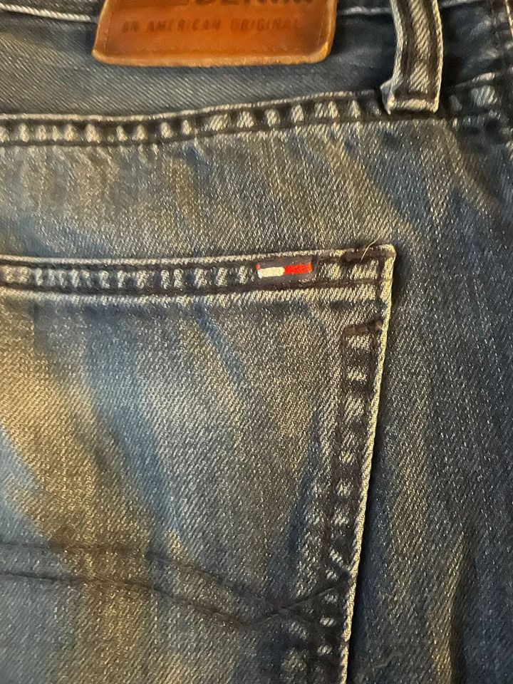 Tommy Hilfiger Jeans 32 weite 34 Länge. in Recklinghausen