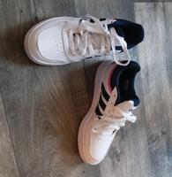 Adidas Schuhe Gr.  39 1/3 Ungetragen Sachsen - Chemnitz Vorschau