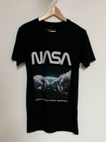 T-Shirt Shirt Marke Mister Tee Gr. XS schwarz  NASA Hessen - Wetzlar Vorschau