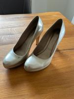 Tamaris Pumps Gold/Beige Gr.39 Baden-Württemberg - Aalen Vorschau