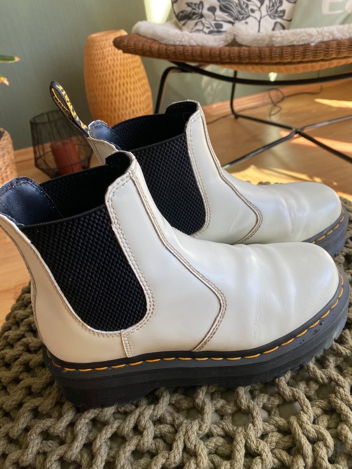 Dr. Martens Chelsea Boots in Selb